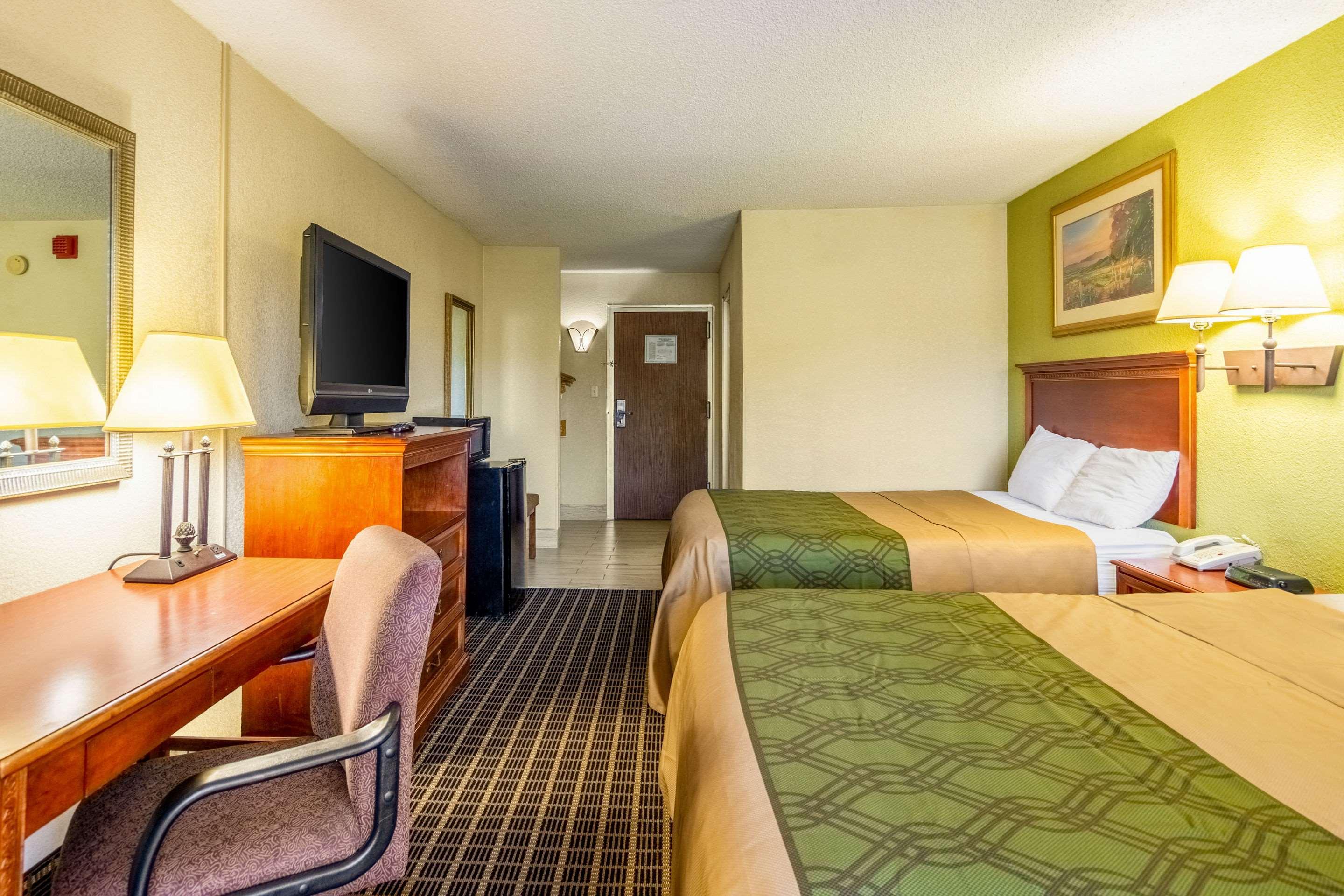 Rodeway Inn Central Richmond Eksteriør billede