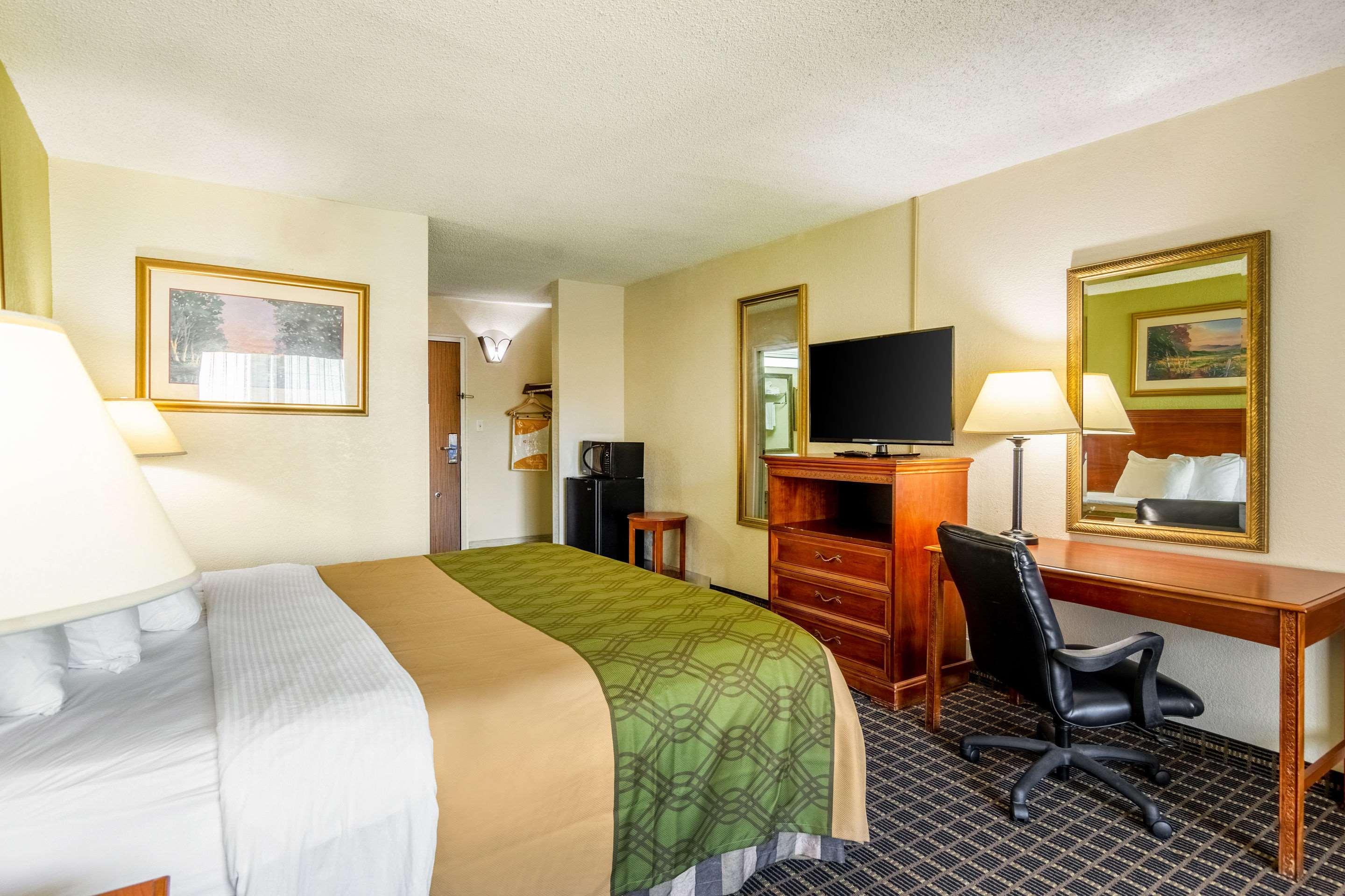 Rodeway Inn Central Richmond Eksteriør billede