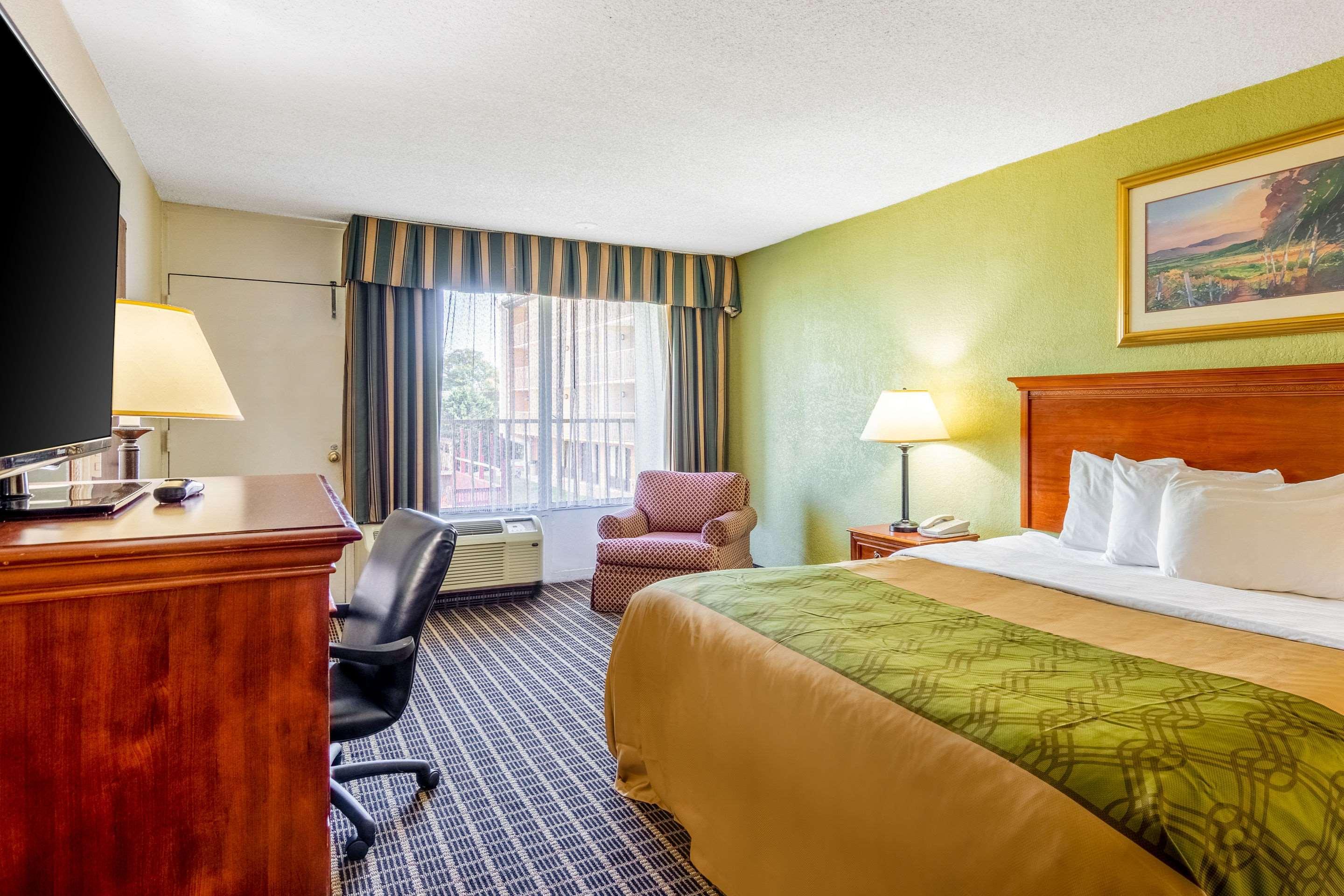 Rodeway Inn Central Richmond Eksteriør billede